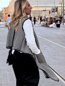 Woman outfit in Italy 2025 - Mojito a Roma